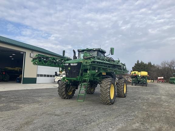 Image of John Deere 412R equipment image 1