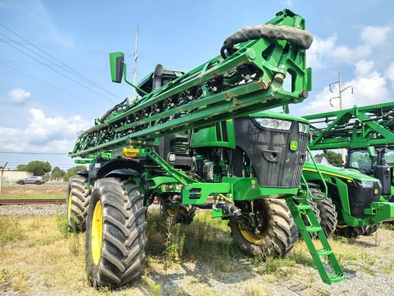 Image of John Deere 412R equipment image 1