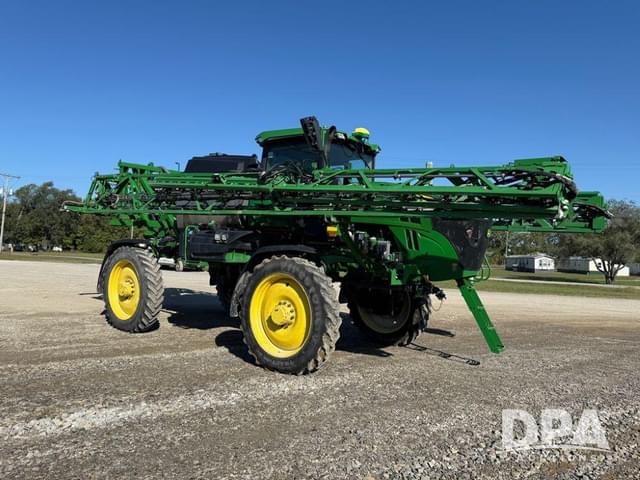 Image of John Deere 412R equipment image 1
