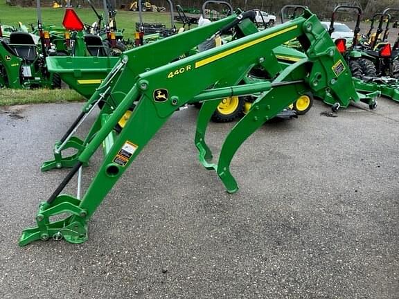 Image of John Deere 440R equipment image 3