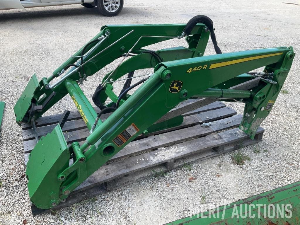 2022 John Deere 440R Equipment Image0