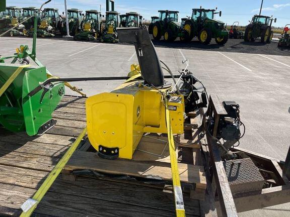 Image of John Deere 44" Snowblower Image 1