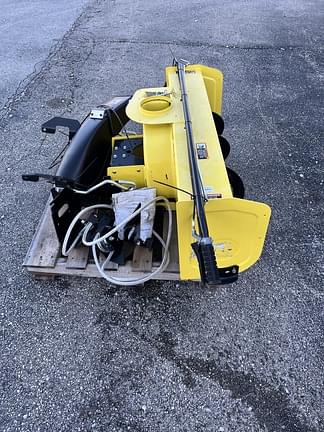 Image of John Deere 44" Snowblower equipment image 4