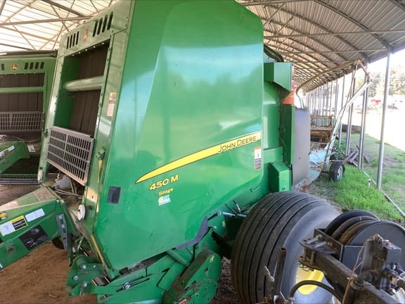 2022 John Deere 450M Silage Equipment Image0