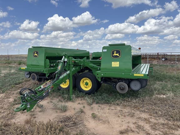 Image of John Deere 455 Primary image