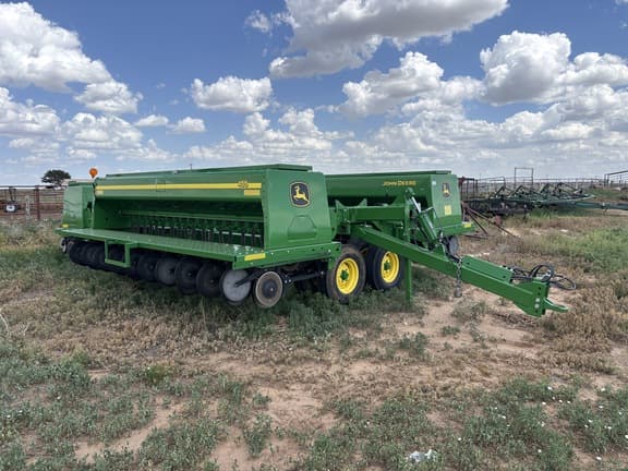 Image of John Deere 455 equipment image 3