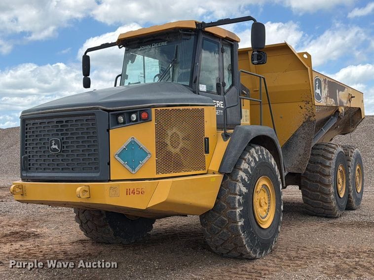 2022 John Deere 460E Equipment Image0