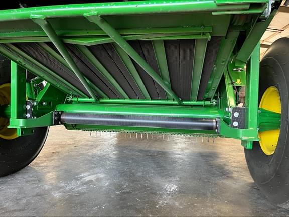 Image of John Deere 460M equipment image 4