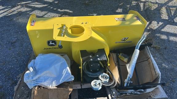 Image of John Deere 47" Snow Blower equipment image 1