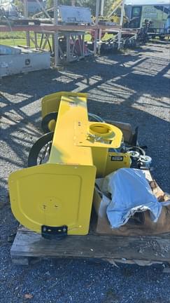 Image of John Deere 47" Snow Blower equipment image 3