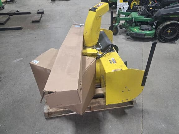 Image of John Deere 47" Snow Blower equipment image 2