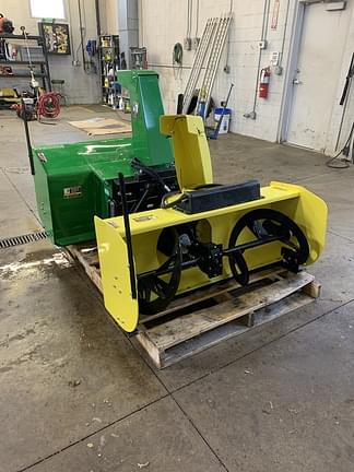 Image of John Deere 47" Snow Blower equipment image 1