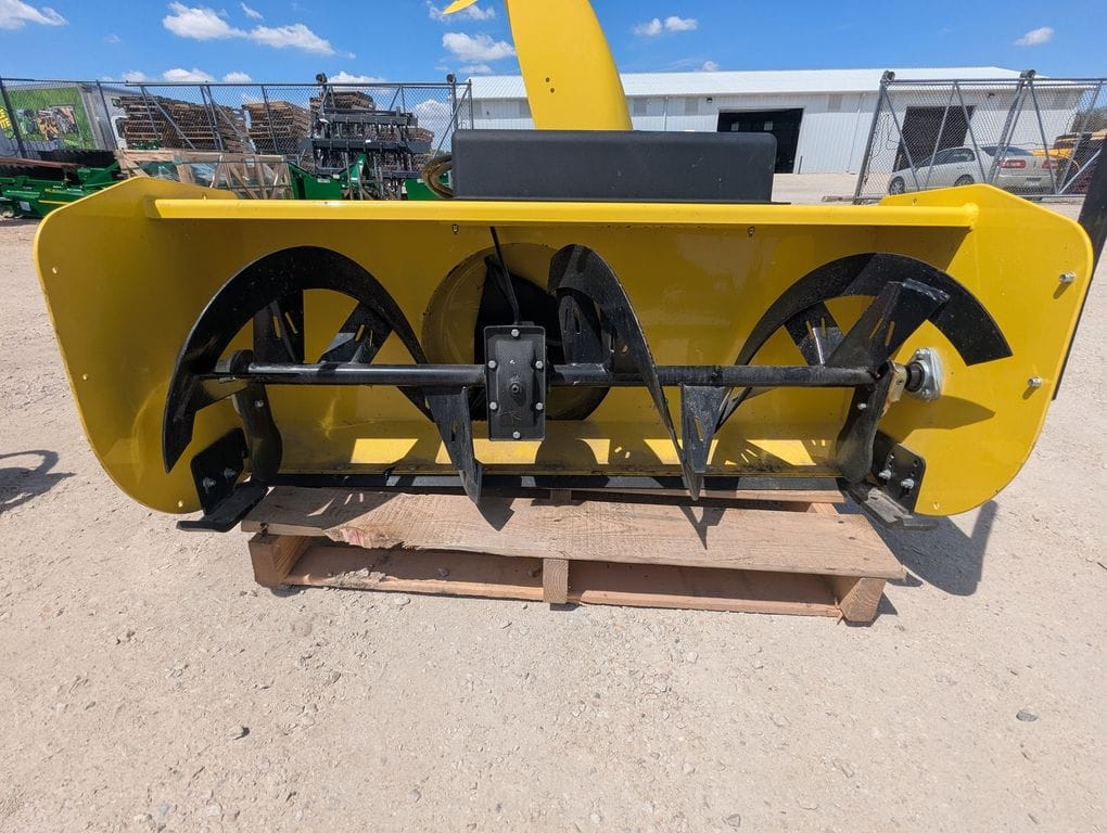 2022 John Deere 47" Snow Blower Equipment Image0