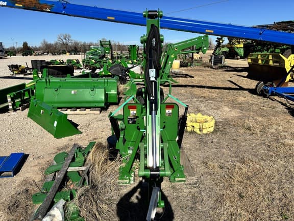 Image of John Deere 485A equipment image 1