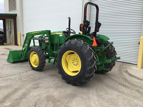 Image of John Deere 5045E equipment image 2