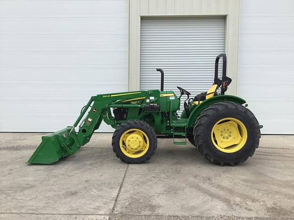 Image of John Deere 5045E equipment image 1