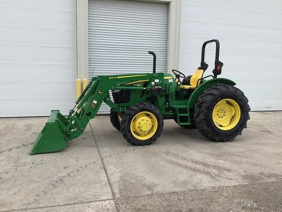 Image of John Deere 5045E equipment image 1