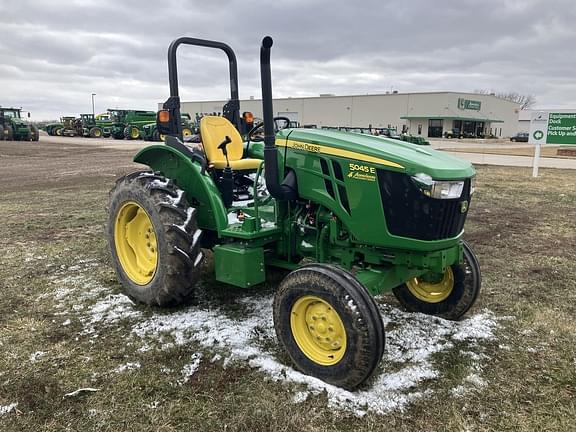 Image of John Deere 5045E equipment image 2