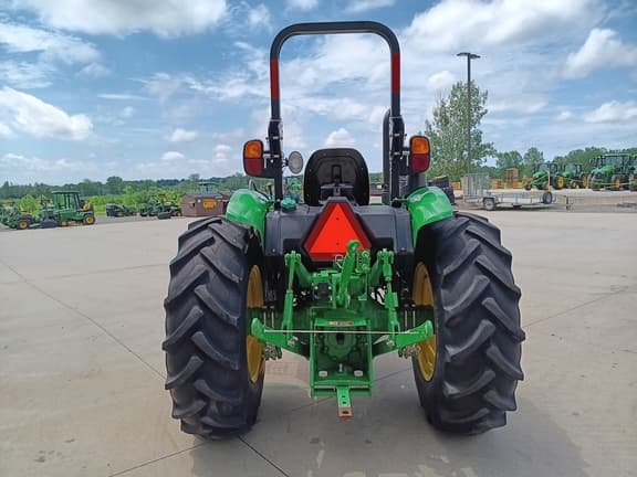 Image of John Deere 5045E equipment image 1