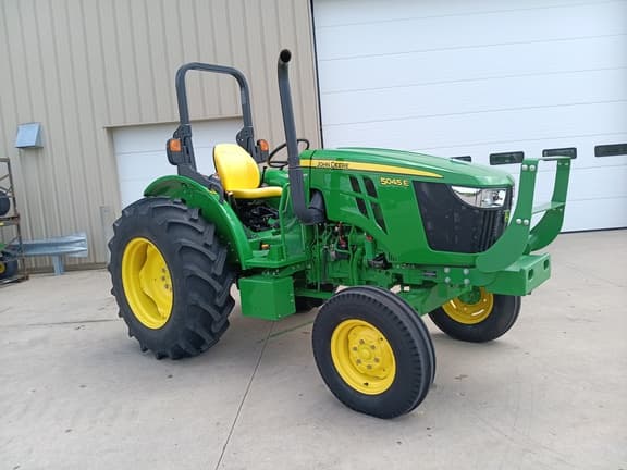 Image of John Deere 5045E Primary image