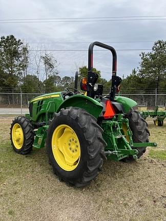 Image of John Deere 5045E equipment image 2