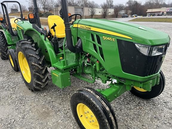 Image of John Deere 5045E equipment image 1