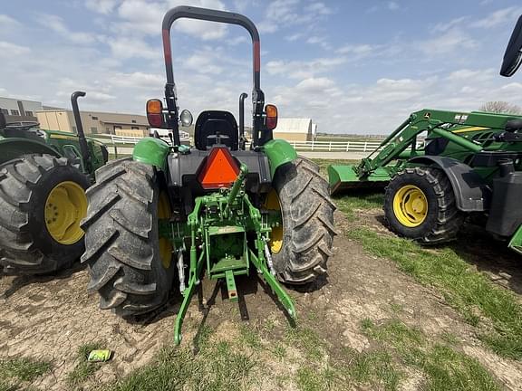 Image of John Deere 5045E equipment image 3