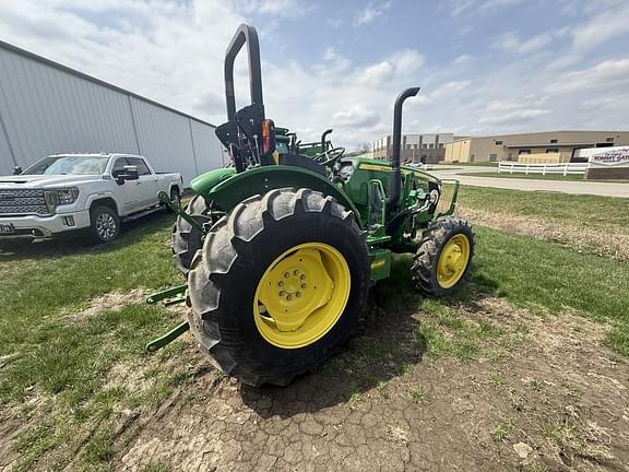 Image of John Deere 5045E equipment image 2