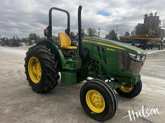 Image of John Deere 5045E Primary image