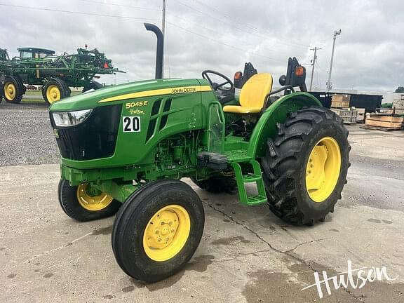 Image of John Deere 5045E equipment image 1
