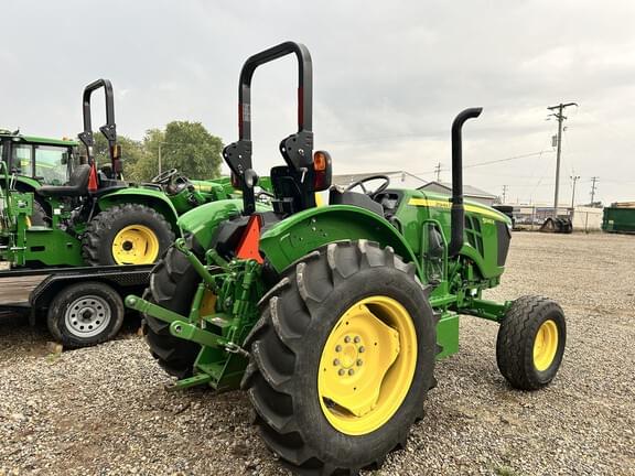 Image of John Deere 5045E equipment image 1
