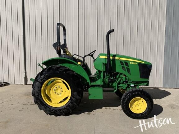 Image of John Deere 5045E equipment image 3