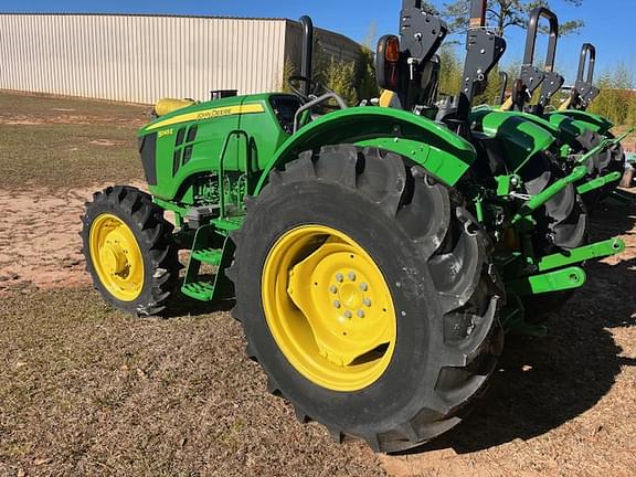 Image of John Deere 5045E equipment image 2