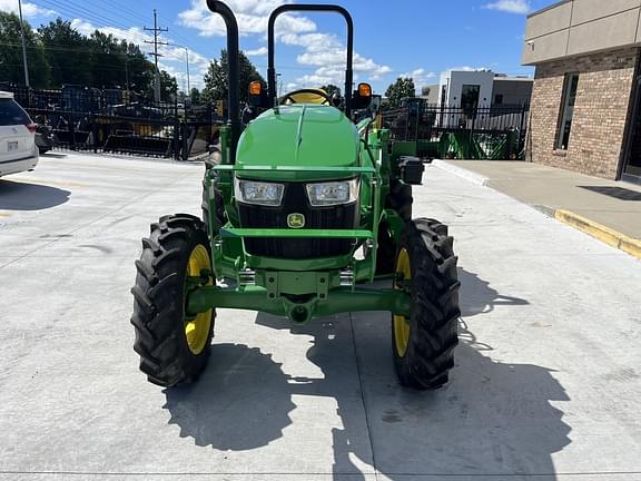 Image of John Deere 5045E equipment image 2