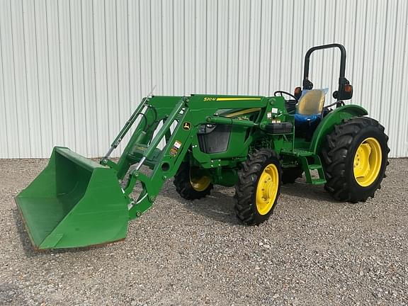 Image of John Deere 5045E equipment image 1