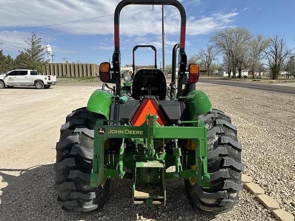 Image of John Deere 5045E equipment image 3