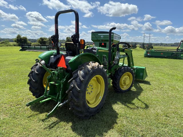 Image of John Deere 5045E equipment image 2