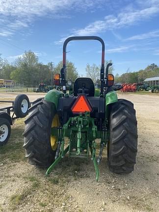 Image of John Deere 5045E equipment image 2