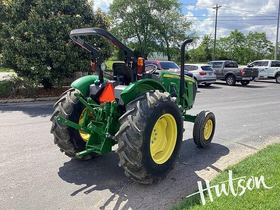 Image of John Deere 5045E equipment image 3