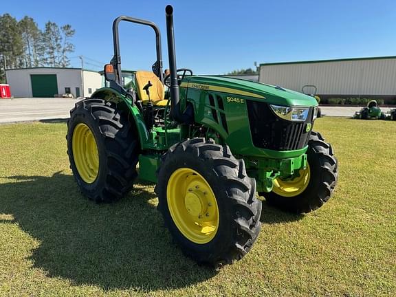 Image of John Deere 5045E Primary image