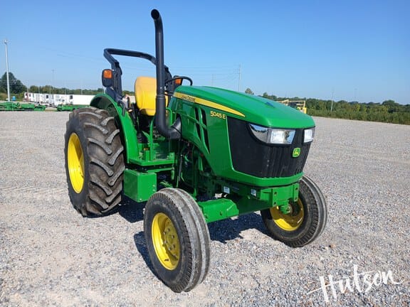 2022 John Deere 5045E Equipment Image0