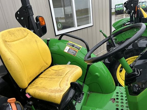 Image of John Deere 5045E equipment image 2