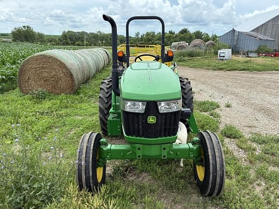 Image of John Deere 5045E equipment image 1