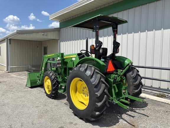 Image of John Deere 5045E equipment image 2