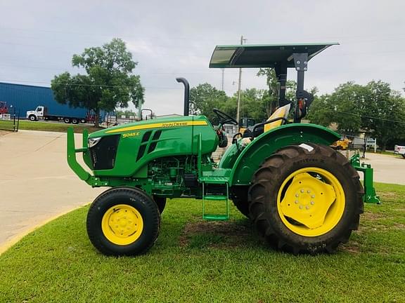 Image of John Deere 5045E equipment image 3