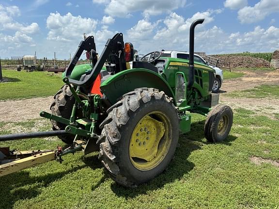 Image of John Deere 5045E equipment image 4
