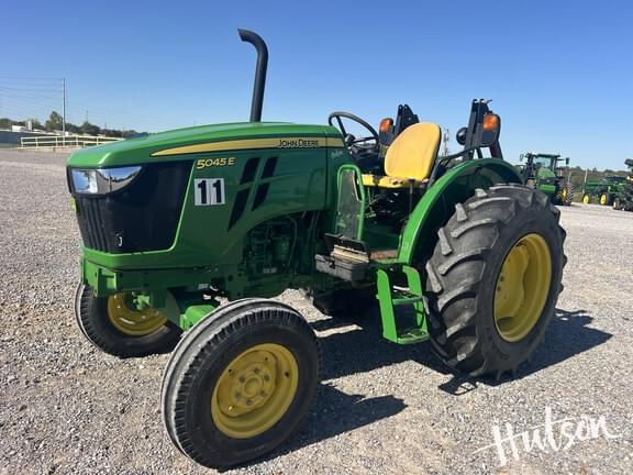 Image of John Deere 5045E equipment image 1