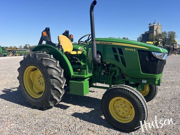 2022 John Deere 5045E Image