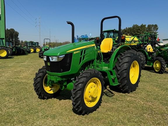 Image of John Deere 5045E equipment image 2