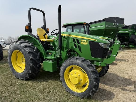Image of John Deere 5045E Primary image